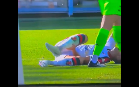 UZNEMIRUJUĆI VIDEO Fudbaler sam sebi slomio nogu i valjao se u bolovima