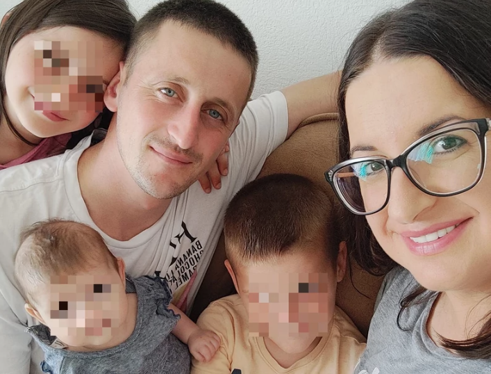 (FOTO) OVO SU DANIJEL I NJEGOVO TROJE DECE KOJI SU POGINULI KOD UŠĆA Majka Mirjana se bori za život