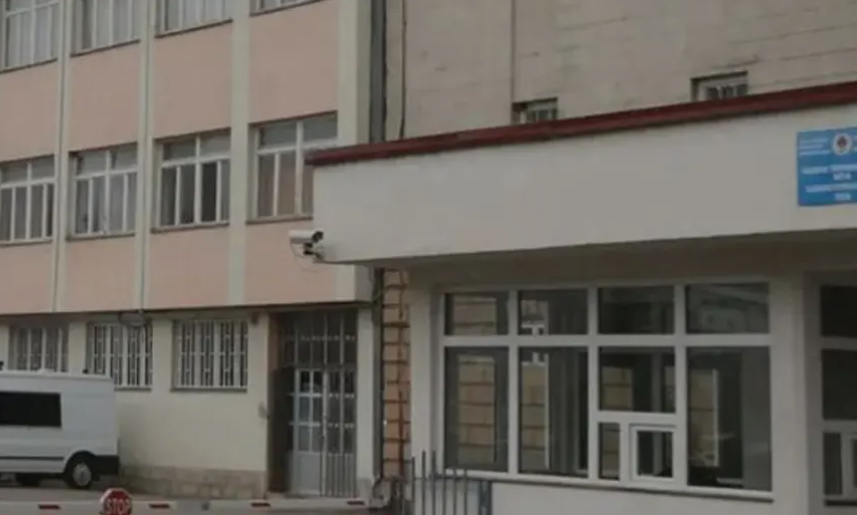 NEOBIČNA SITUACIJA U FOČI Košarkaš Sutjeske dobio smještaj u zatvoru