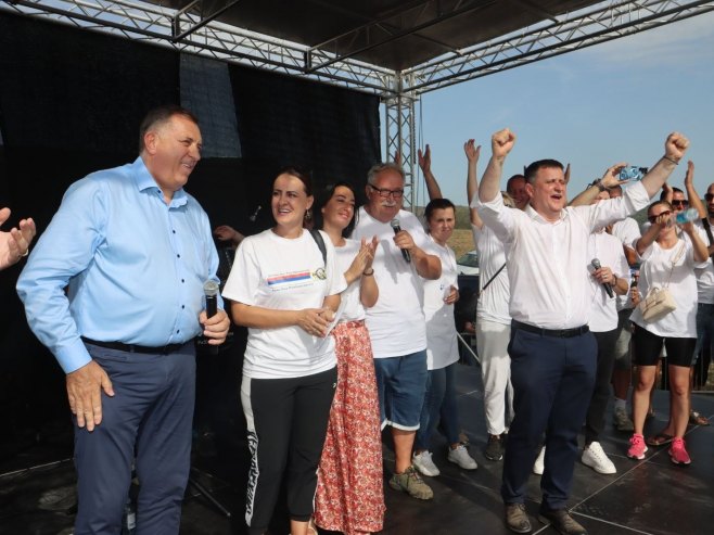 "KRAJIŠKA GUČA" IMALA I HUMANITARNI KARAKTER Dodik dao 50.000 KM za Dom "Rada Vranješević"