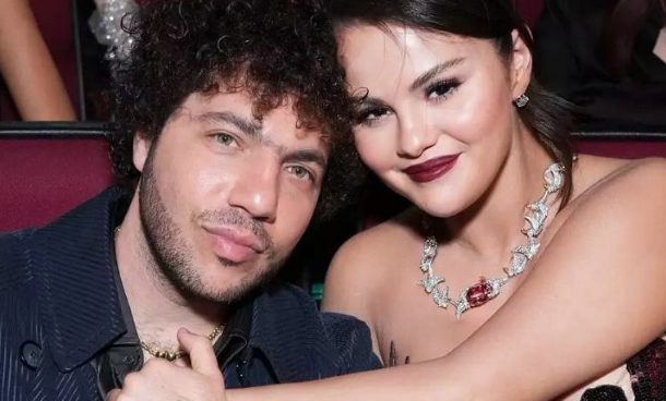 (FOTO) PRODUCENT IMA ISTANČAN UKUS, ALI I HRBAROST Podijelio fotografije sa pedikira: Pogledajte kako je ukrasio nokte na nogama