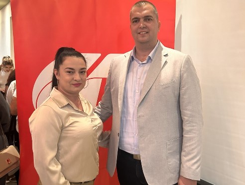 JEDAN OD RIJETKIH KOJI JE UVIJEK PODRŽAVAO PREDUZETNIKE Arsićeva uputila snažnu podršku stranačkom kolegi na izborima: Istakli važnost zajedničkog rada i posvećenosti zajednici