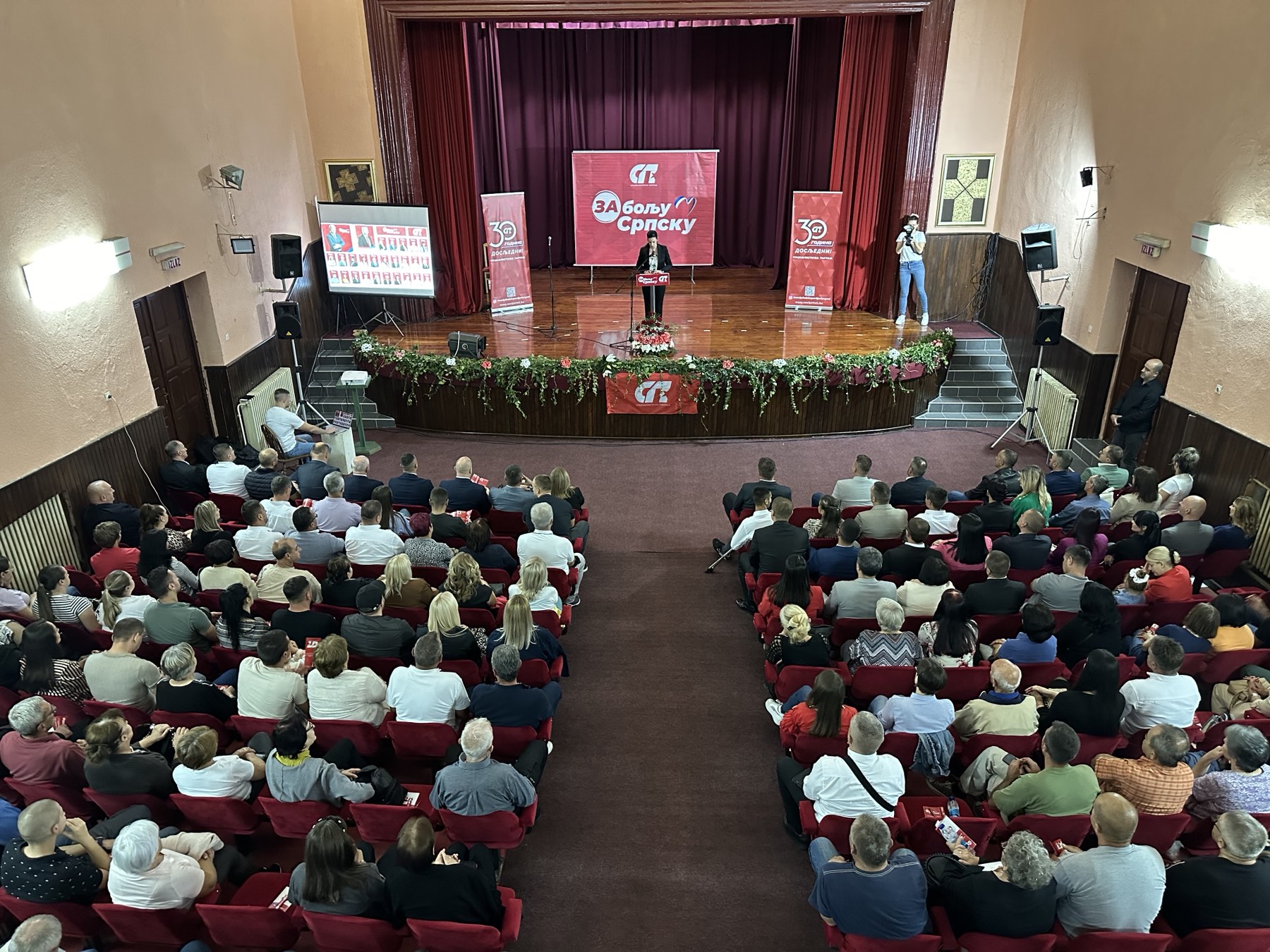 TRIBINA SOCIJALISTA U VIŠEGRADU Napraviti "meku" granicu sa Srbijom