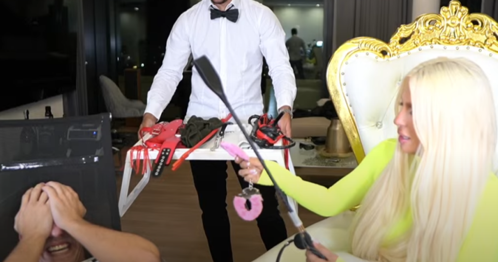 (FOTO) SADO-MAZO SCENE! Karli u miniću vezala Praseta: Potom ga žestoko "kaznila" po guzi