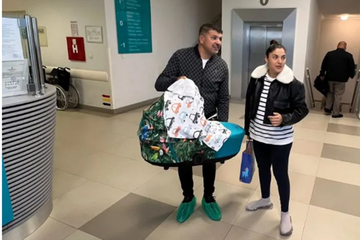 "ZNALA SAM ŠTA OČEKUJEM" Nadica Ademov izašla iz porodilišta