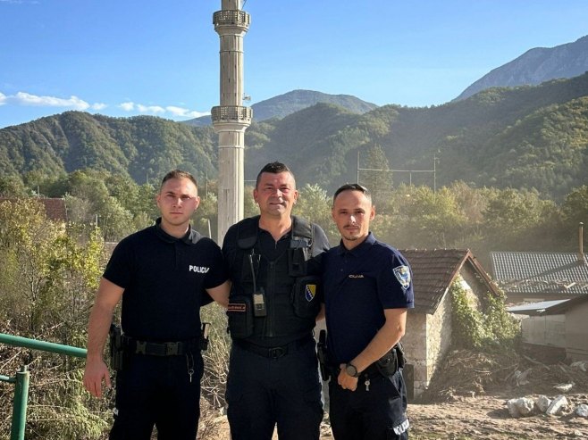 ADMIR I NEDIM POKAZALI LAVOVSKU HRABROST Mladi policajci spasili šest osoba u Jablanici prve noći tragedije