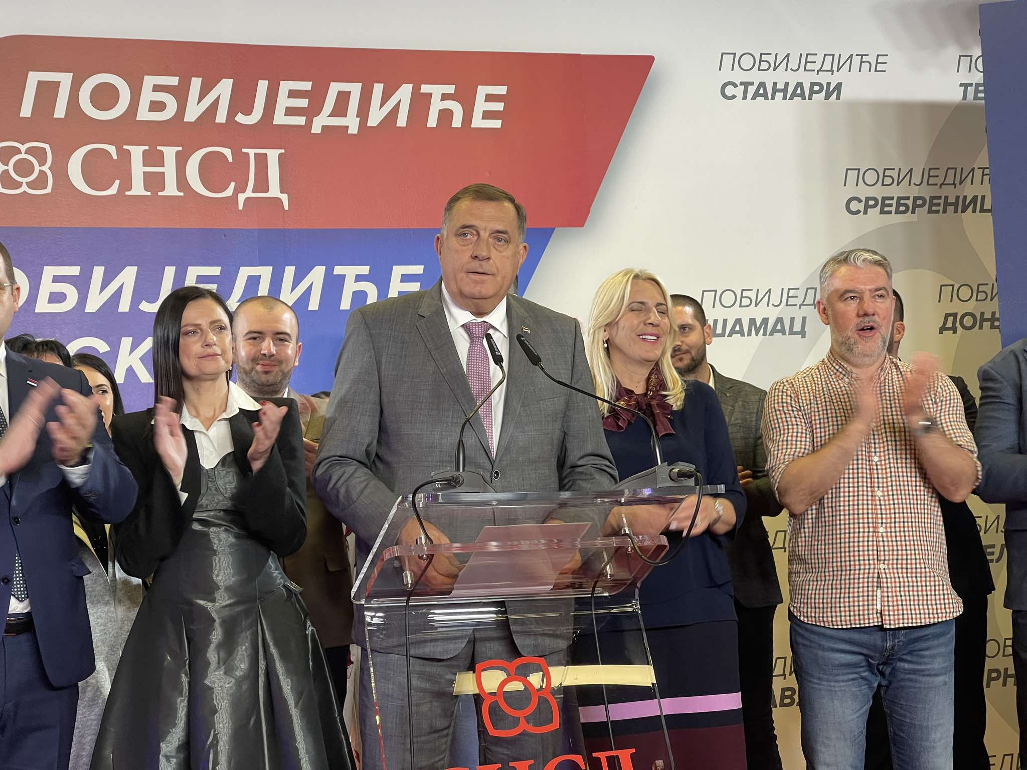 (VIDEO) NAŠA POLITIKA JE DALA REZULTATE Dodik: Osvojili smo 47 od 63 opštine!