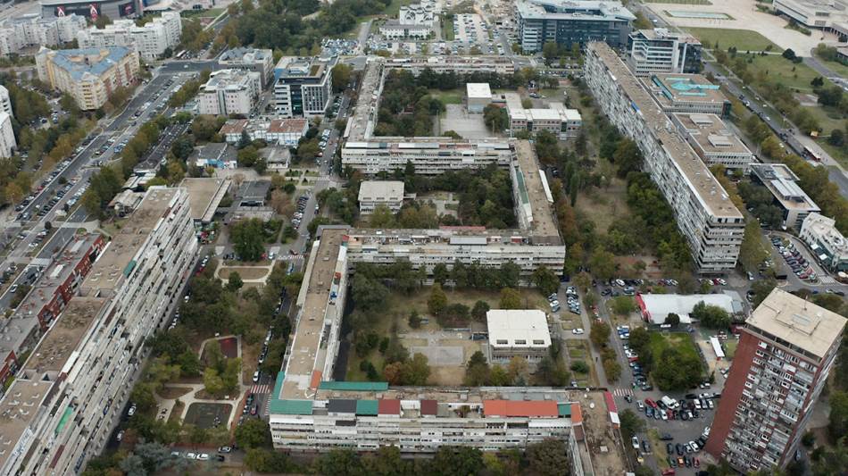 NAJDUŽA ZGRADA U BEOGRADU "Kineski zid", neobična građevina ima čak 62 ulaza