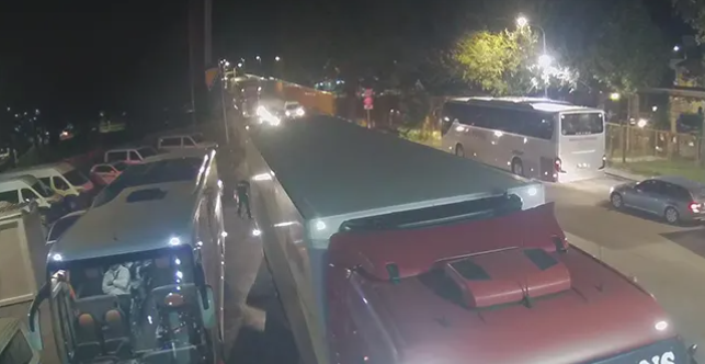VOZAČI, OBRATITE PAŽNJU! Pojačan intenzitet saobraćaja na više prelaza