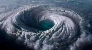 (VIDEO) HAOS NA FLORIDI Prijavljeno najmanje 27 tornada, bez struje tri miliona domaćinstava