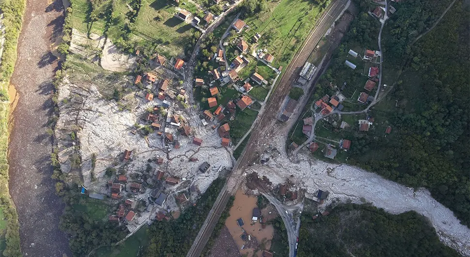 MINISTARSTVO RAZVOJA, PREDUZETNIŠTVA I ZANATSTVA FBiH Pozvani ugroženi privredni subjekti da se jave za pomoć