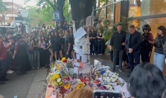 (VIDEO) SUZE SAME TEKU! Otac Lijama Pejna stigao na mjesto sinove pogibije