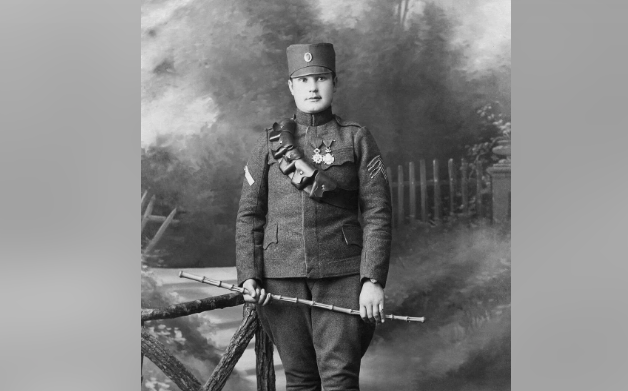 NA GROB POLOŽENI VIJENCI Na današnji dan umrla Milunka Savić, najveća srpska heroina