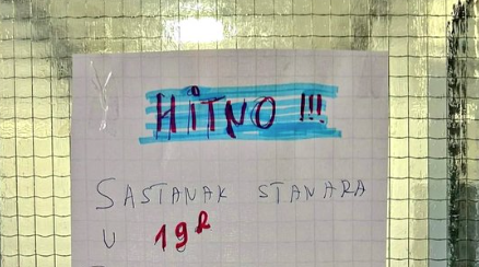 (FOTO) "ŽENO, SKINI VIKLERE I MANTIL" Upravnik zgrade zakazao sastanak stanara ovom urnebesnom porukom