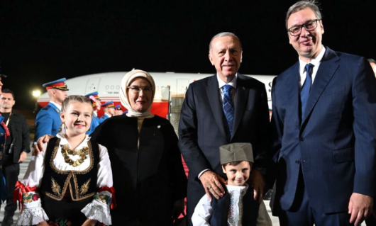 (FOTO) ERDOGAN STIGAO U BEOGRAD Dočekao ga Aleksandar Vučić: Slijede razgovori o saradnji dvije zemlje