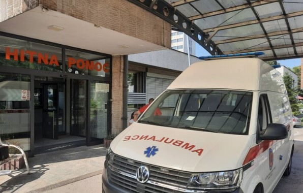 SARAJEVSKA POLICIJA NA NOGAMA Muškarac (33) preminuo u Hitnoj: Izboden na putu za Igman