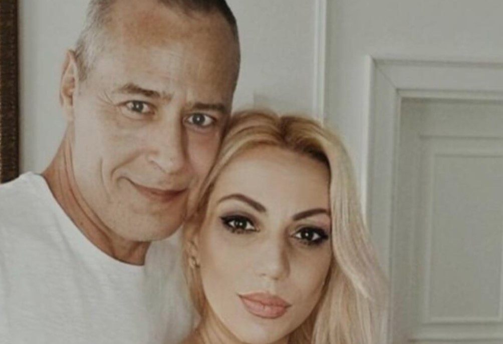 "ŠTA ĆU AKO ME VIDE SA NJIM" Glumac (60) osvojio 15 godina mlađu koleginicu, a ovo je njihova priča