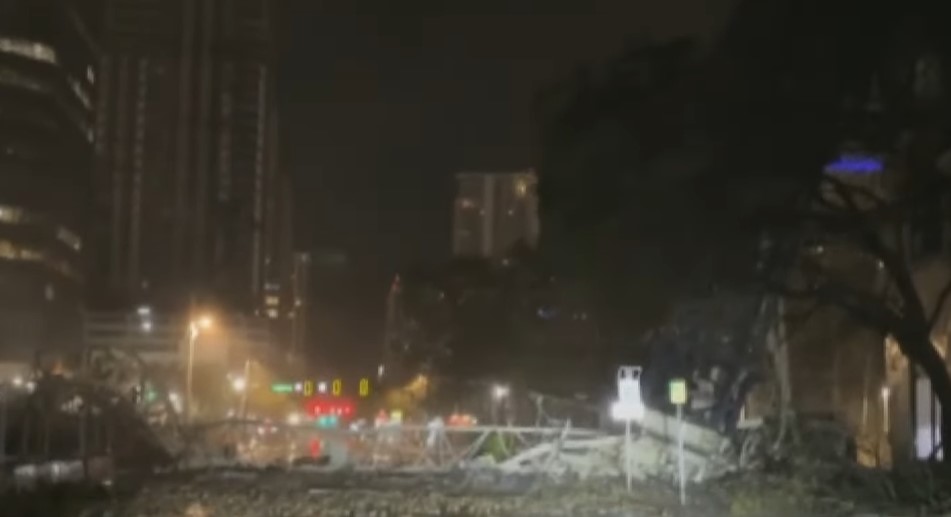 (VIDEO) KATASTROFA U SAD U uraganu Milton poginule dvije osobe, više od milion stanovnika bez struje