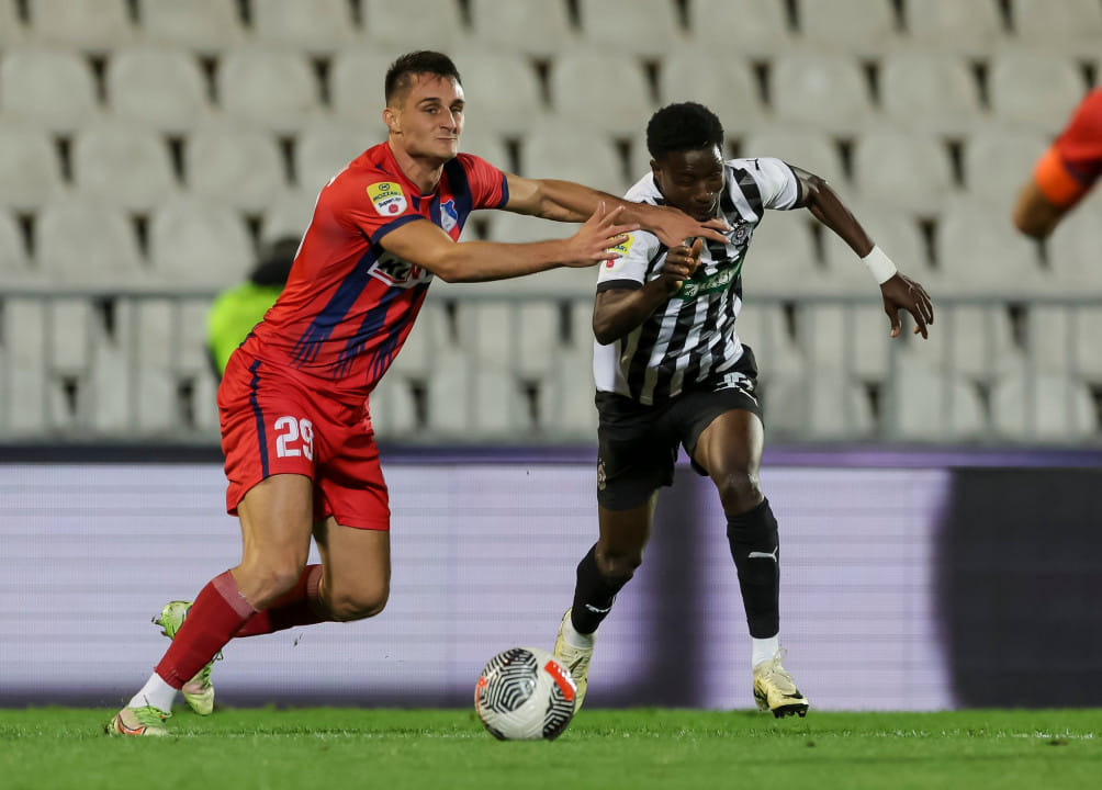 LUDNICA U NOVOM PAZARU Golom Kovača u posljednjim trenucima Partizan šokirao rivala