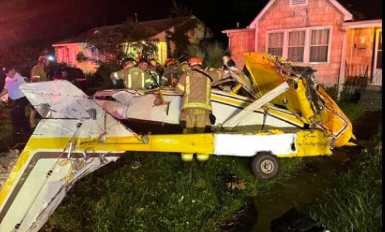 LETJELICA SMRSKANA ISPRED KUĆE Avion se srušio na stambeno naselje