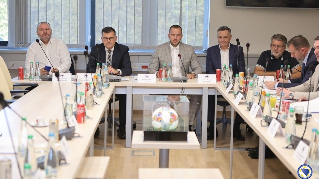 OGLASIO SE VICO ZELJKOVIĆ Najavljen novi kapitalni projekat Fudbalskog saveza BiH
