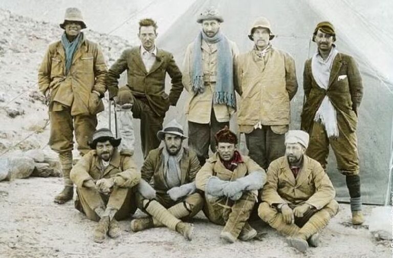 STOPALO ALPINISTE NESTALOG PRIJE 100 GODINA PRONAĐENO NA EVERESTU Uskoro razrješenje najveće planinarske misterije