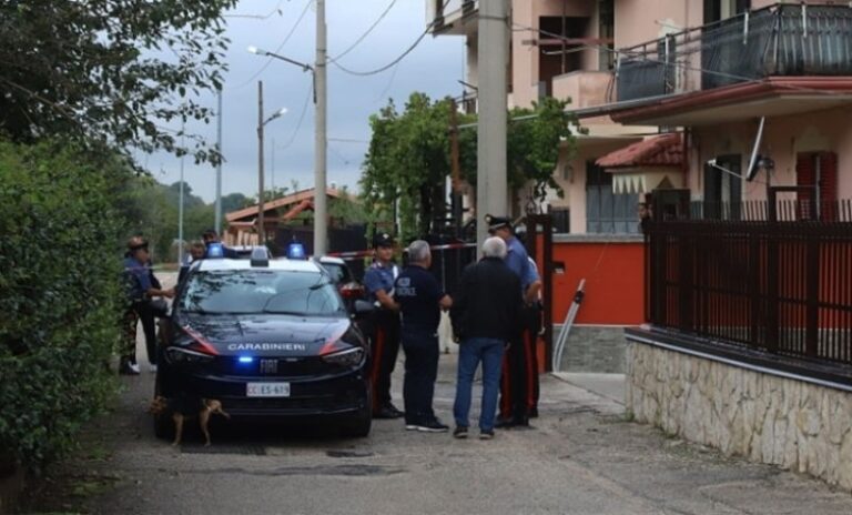 MALIŠANI DIGLI UZBUNU NAKON ZLOČINA! Monstrum zadavio suprugu pred njihovo dvoje djece