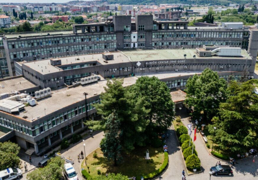 LJEKARI SE BORE ZA ŽIVOT RADNIKA KOJI JE PAO SA STUBA Oglasili se iz trebinjske bolnice: Zadobio je prelom rebara i ozbiljnu povredu grudnog koša