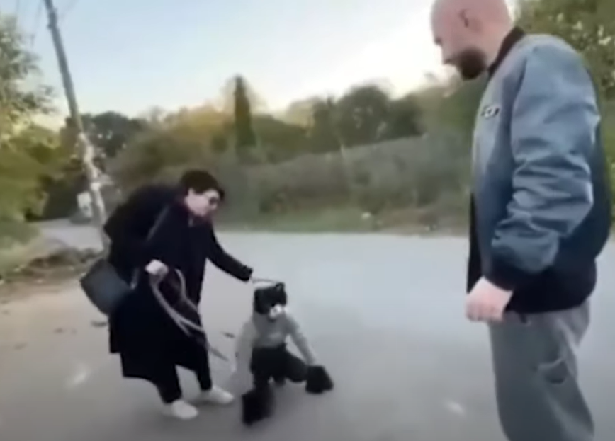 (FOTO/VIDEO) BIZARAN TREND MEĐU TINEJDŽERIMA "Kvadrobik" zaludio Rusiju, ali i druge dijelove svijeta