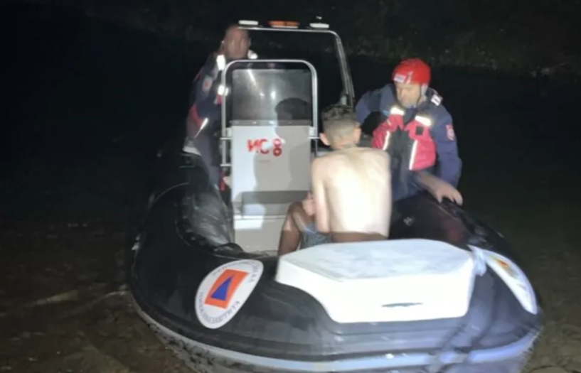 (FOTO) ODGOVORILI NA POZIV MUP RS Pripadnici RUCZ Srpske spasili muškarca iz Drine