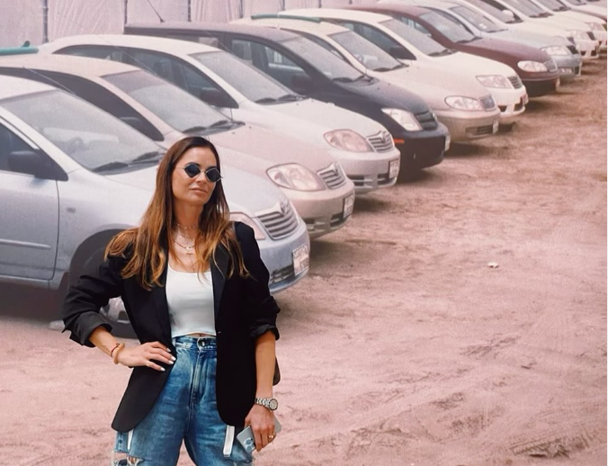 (FOTO) MAMI UZDAHE I U PETOJ DECENIJI Marija Karan pozirala u toaletu