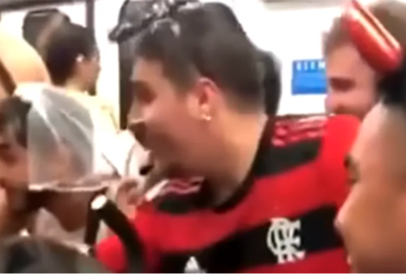 (VIDEO) POPRAVIĆE I VAMA DAN Mladići izveli performans za uplakanu djevojčicu u gradskom prevozu