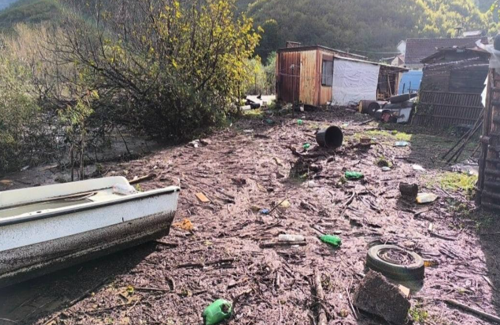POTRESNA ISPOVIJEST ČOVJEKA IZ KONJICA Poplava mu srušila kuću, sina jedva spasili