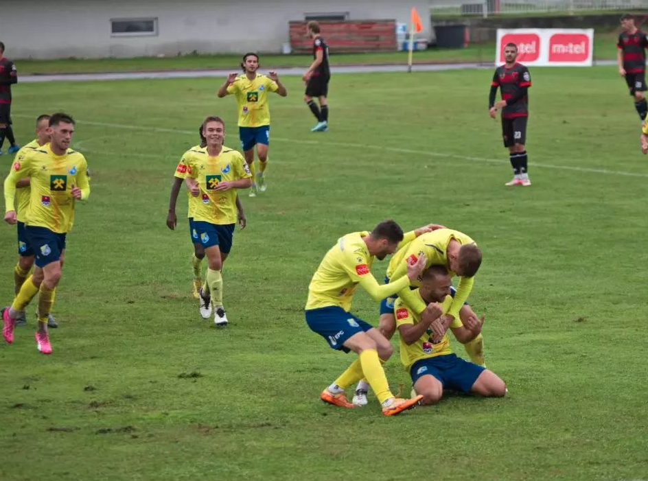 RUDAR PRIJEDOR I BORAC IGRAJU MEČ OSMINE FINALA KUP TAKMIČENJA Svi priželjkuju prolaz