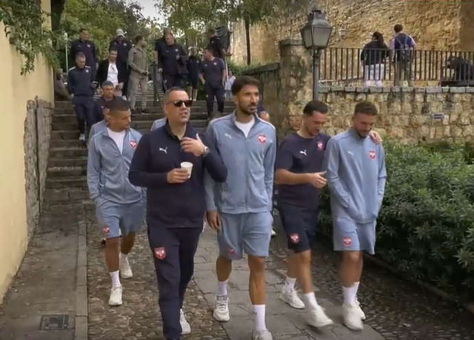 VEČERAS SPEKTAKL! Fudbaleri Srbije prošetali Kordobom prije utakmice