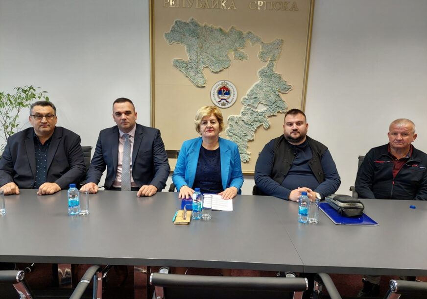 UKUPNA VRIJEDNOST 40.000 KM Potpisan ugovor o izgradnji potpornog zida oko crkve u Tesliću