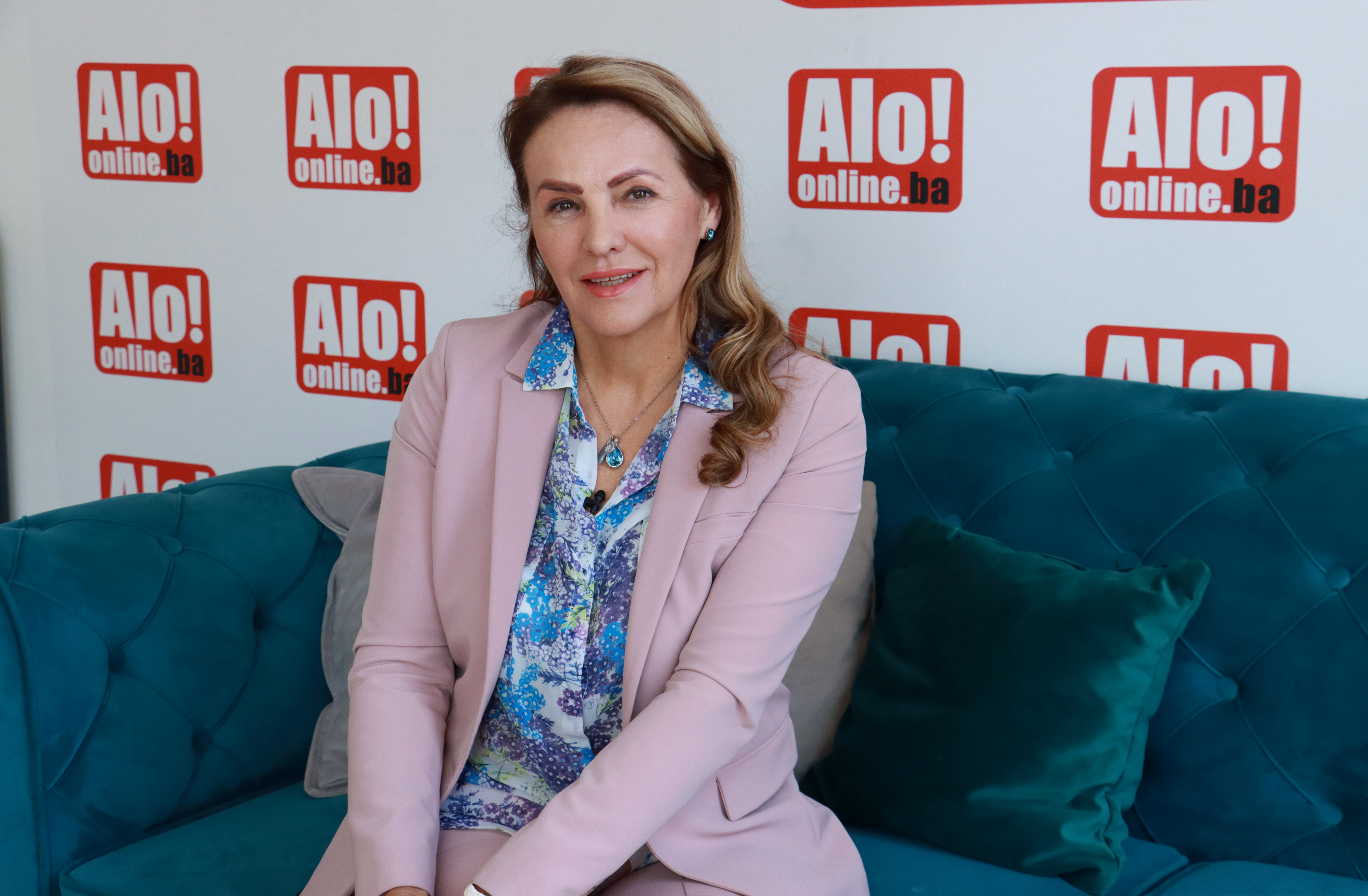 (VIDEO) KAKO IZLIJEČITI GRAD? Prof. dr Zdenka Gojković, kandidat SP za odbornika u Banjaluci, za ALOonline o pozivu, političkim izazovima, te "lijeku" za društvo i pojedinca