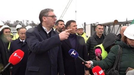 Vučić obilazi radove: Novi most na Savi će biti otvoren do kraja marta 2027. (VIDEO)