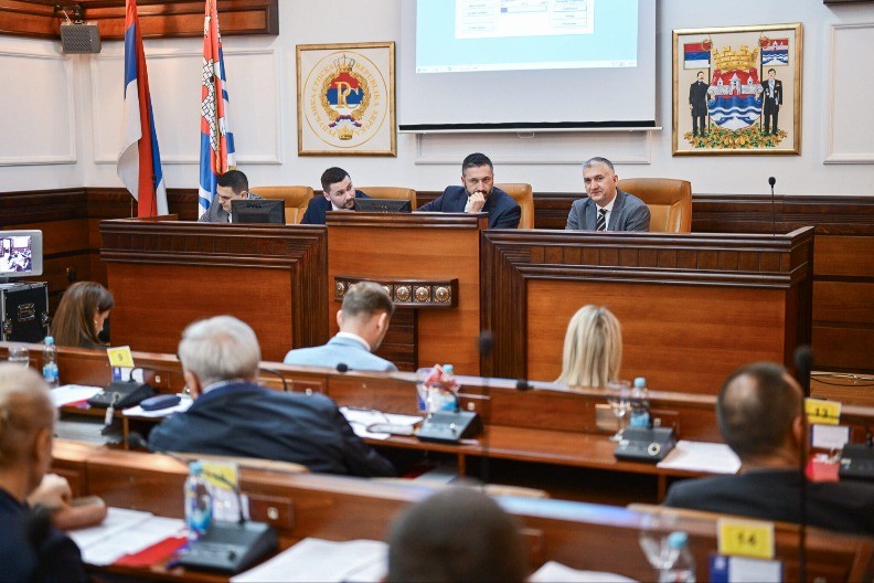 Povučena tačka o besplatnim placevima