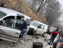 Težak udes tri automobila: Obustavljen saobraćaj preko Romanije