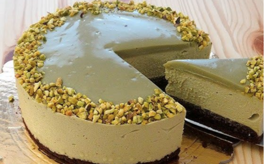 Idealan za praznike: Neodoljiv kolač s kremom od pistacija