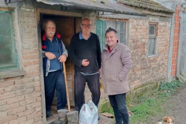 Humanitarna akcija u Gradišci: Praznična pomoć za 35 pripadnika boračkih kategorija