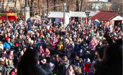 Dječija Nova godina donijela prazničnu atmosferu u Banjaluku