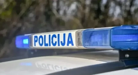 U teškoj nesreći poginuo muškarac, tri osobe povrijeđene