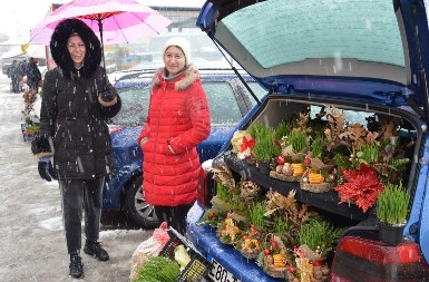 Velika ponuda božićnih ukrasa: Pšenica iz Lijevča, hrastove grančice iz Bosanske Krupe i Prnjavora