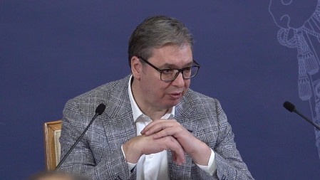 Vučić najavio dolazak sirove nafte i početak rada Rafinerije sredinom januara