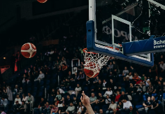 Španska ACB liga: Košarkaši Barselone pobijedili Real u Madridu