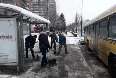 Inspekcija naložila GRAS-u i Centrotransu hitno čišćenje stajališta