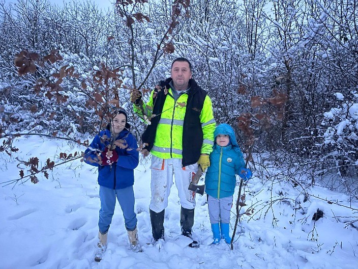 Proslava Badnjeg dana širom Srpske: Sve započinje sječom Badnjka prije zore