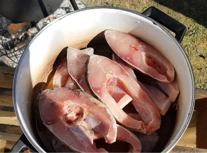 Badnji dan u Temerinu: Riblja čorba spojila Mađare i Srbe